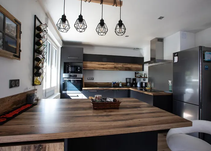 Ferienhaus Rare Maison Moderne Proche Centre Avec Jardin Parking Gratuit